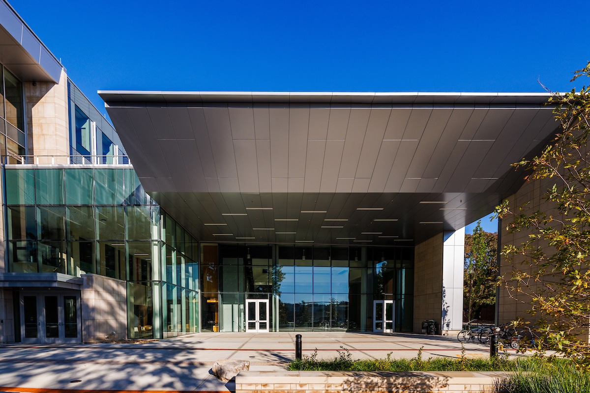 image of the outside entrance at the patio for the Agriculture and Natural Resources Building