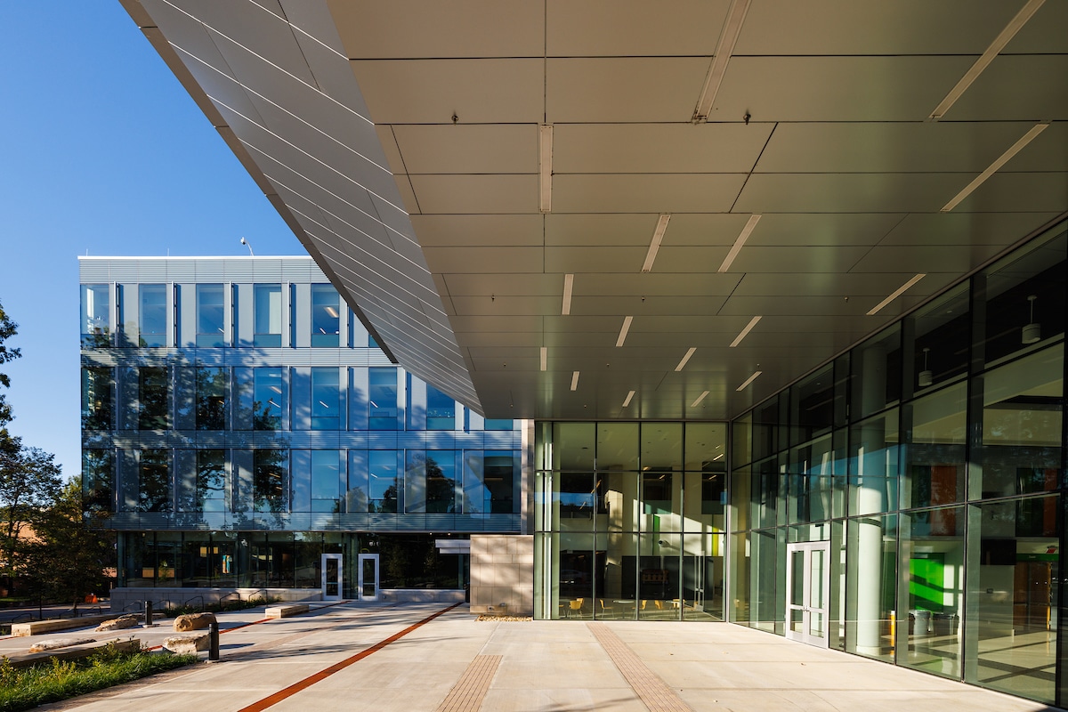 image of the courtyard at the Agriculture and Natural Resources building