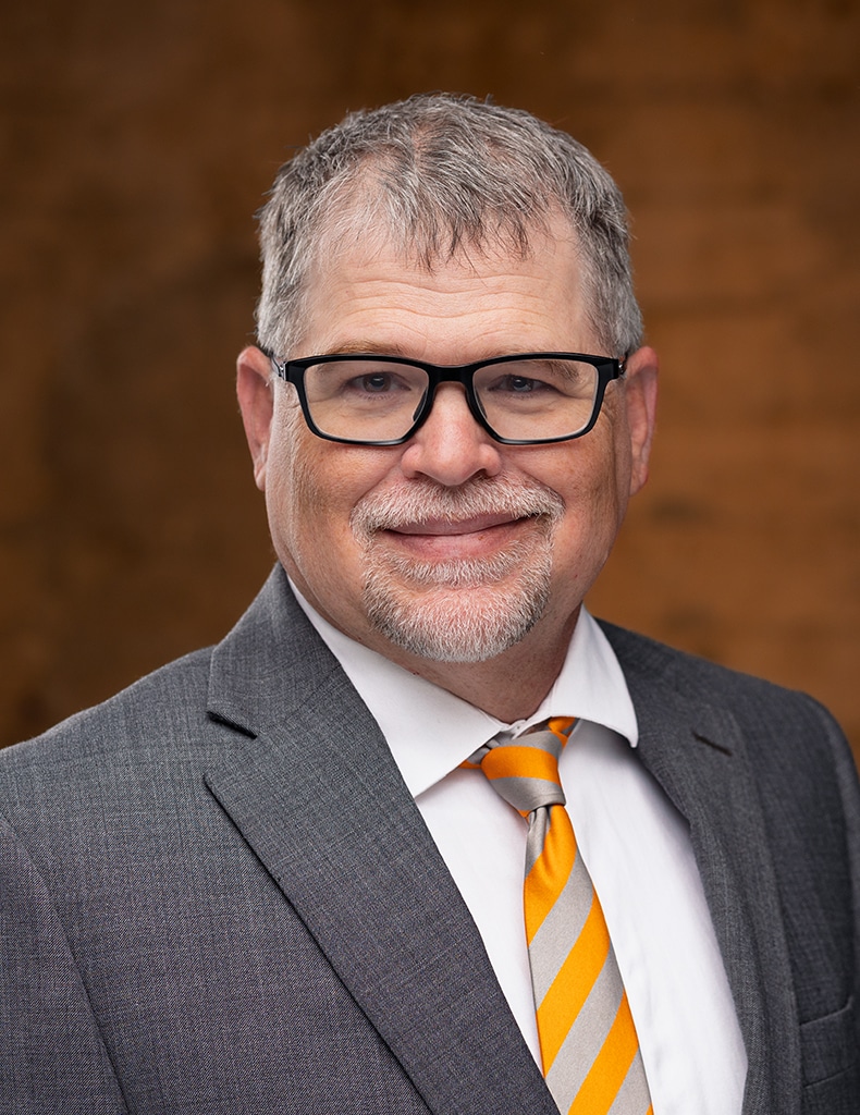 Headshot of Derek Bailey